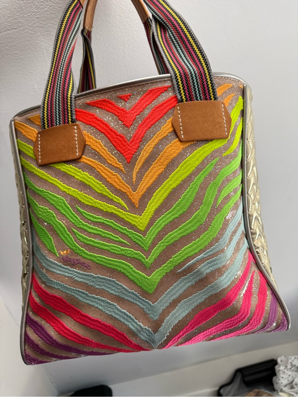 Consuela Classic Tote - Veronica